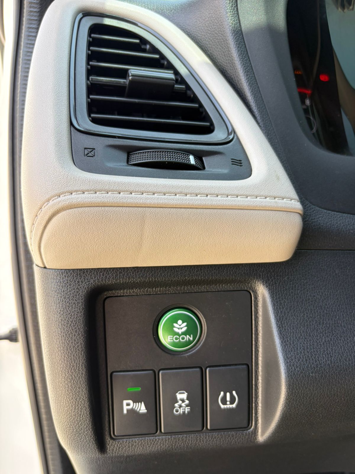 
								2021 Honda HRV 1.8L full									