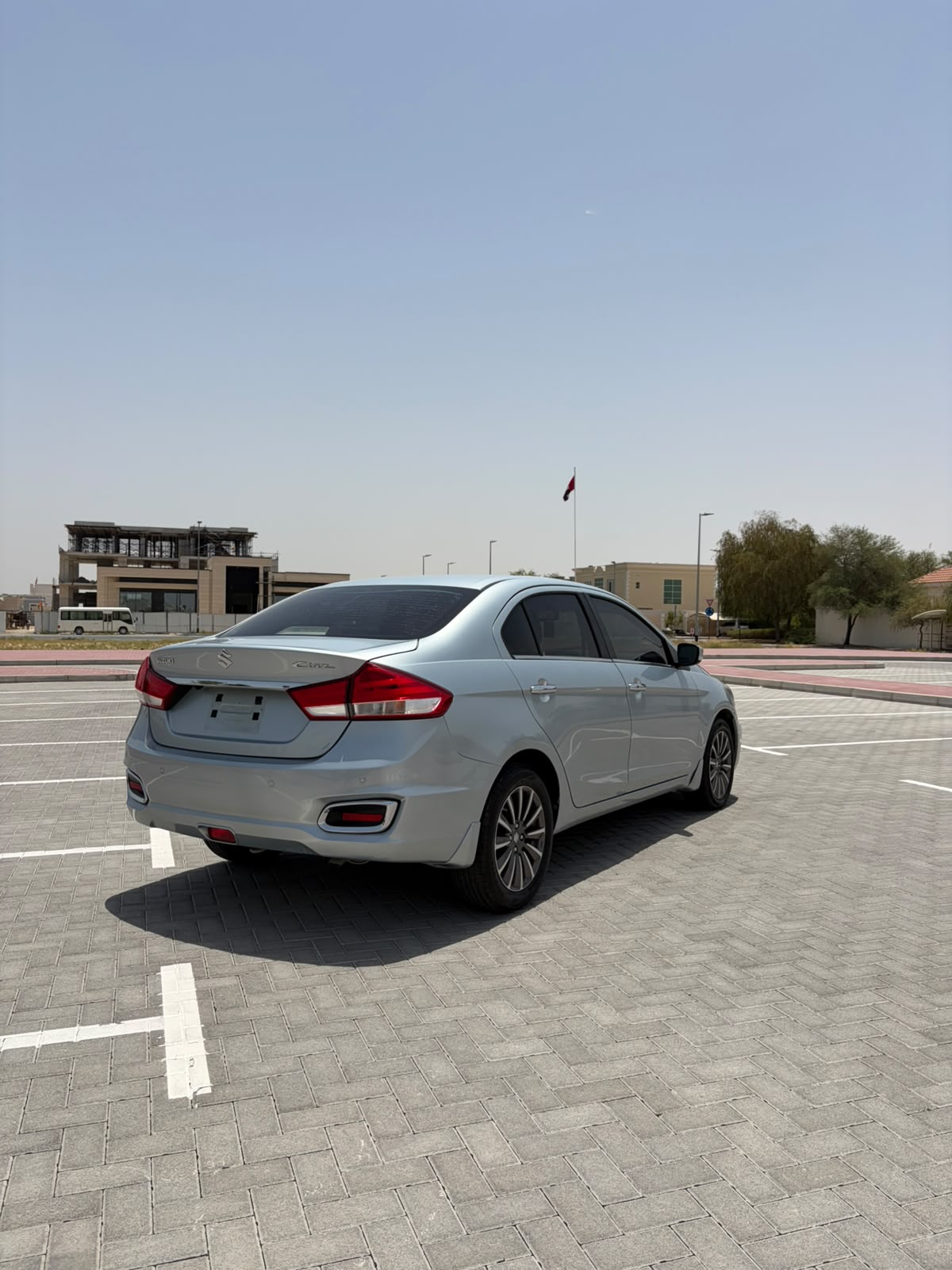 
								2023 Suzuki Ciaz GLX TOP OPTION full									