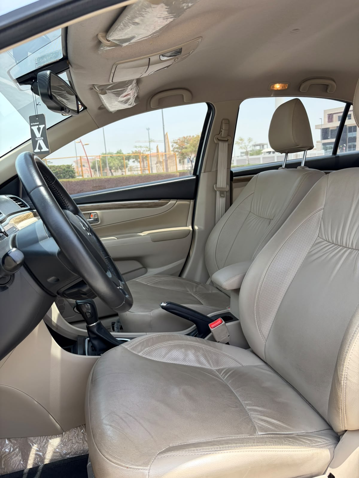 
								2023 Suzuki Ciaz GLX TOP OPTION full									