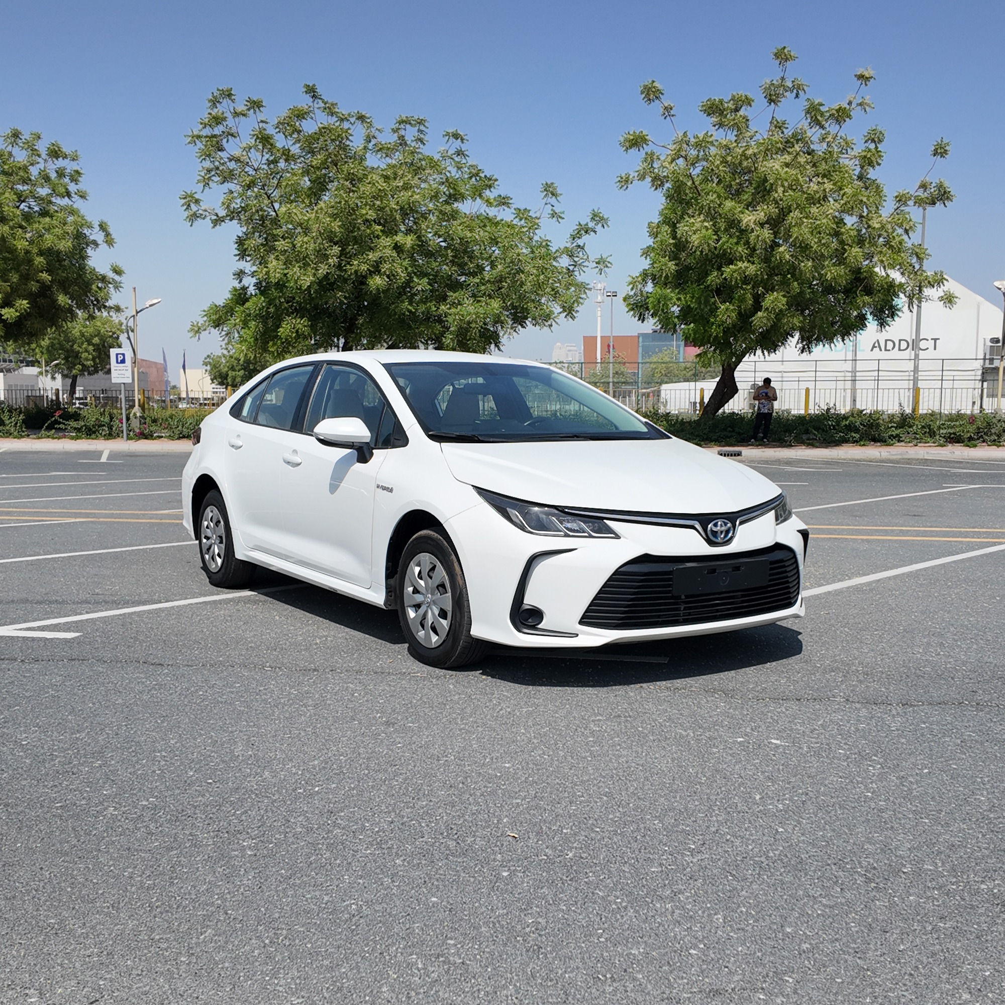 
								2020 Toyota Corolla HYBRID full									