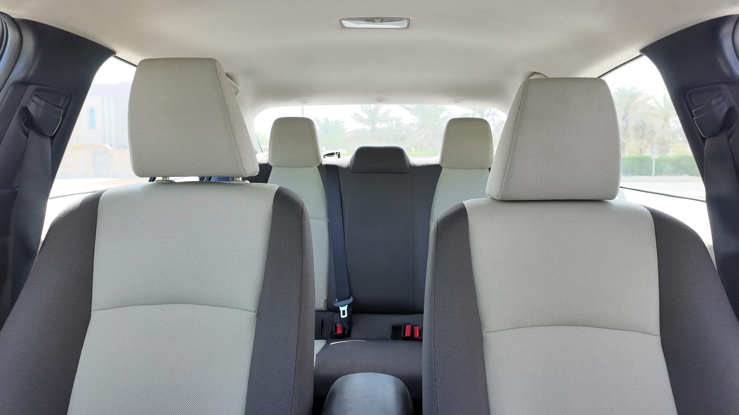 
								2020 Toyota Corolla HYBRID full									