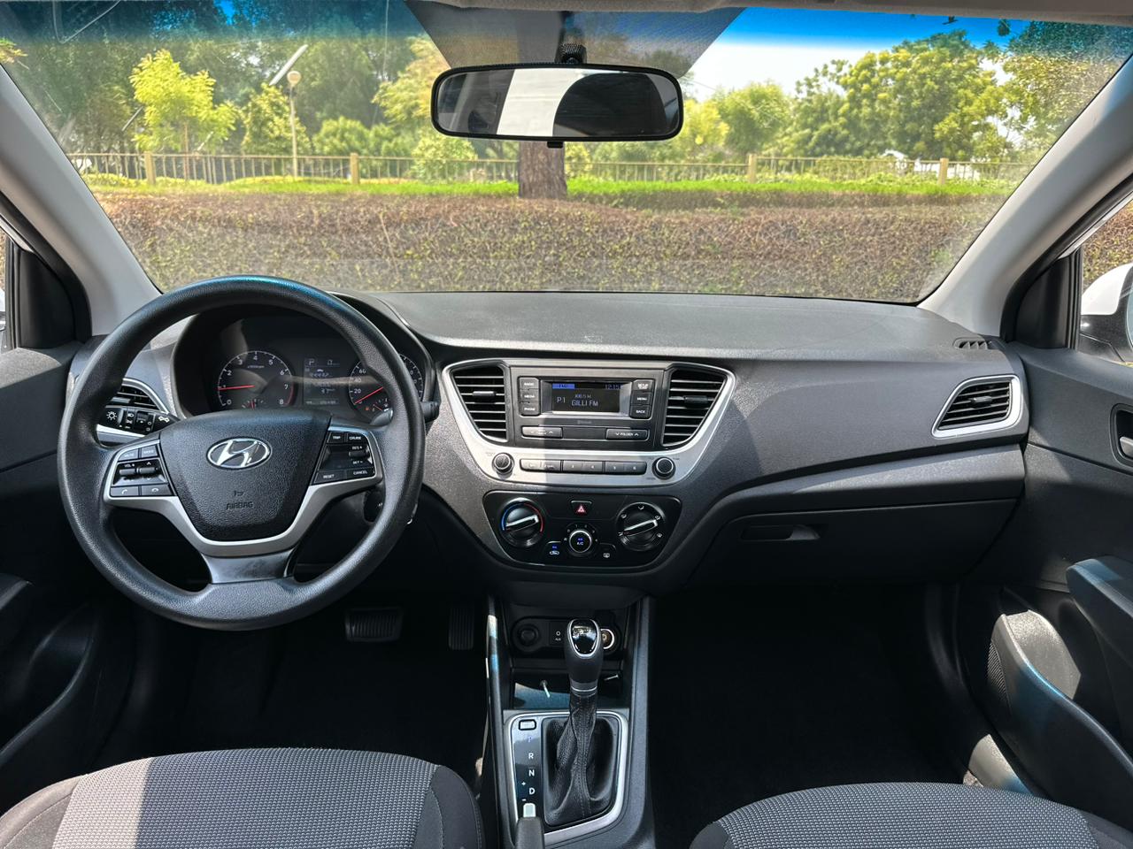 
								2022 Hyundai Accent full									