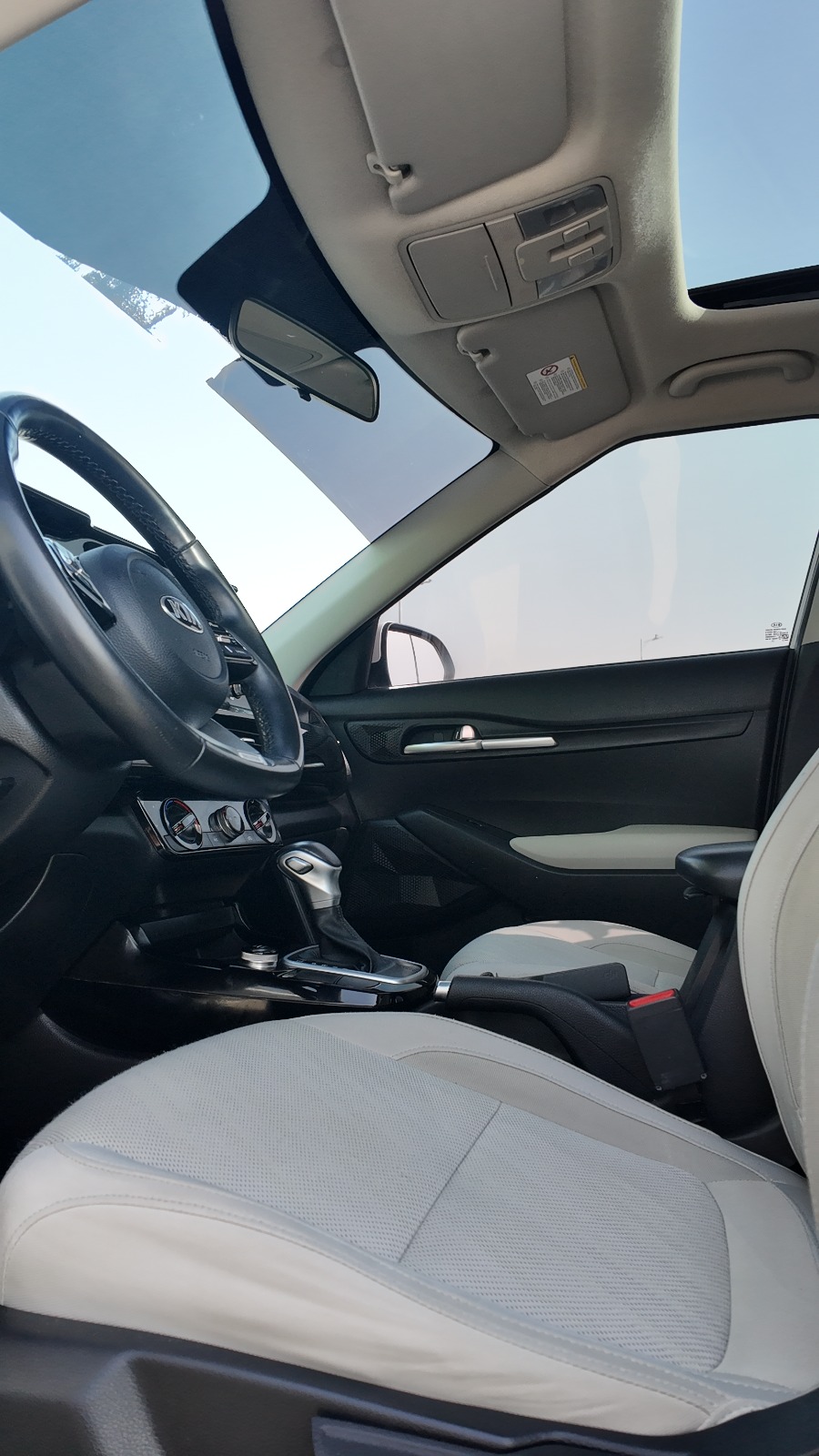 
								2021 KIA SELTOS 1.6L FULL OPTION full									