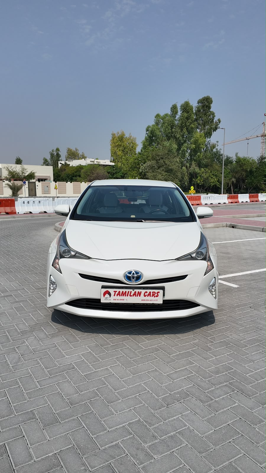 
								2017 Toyota Prius HYBRID full									