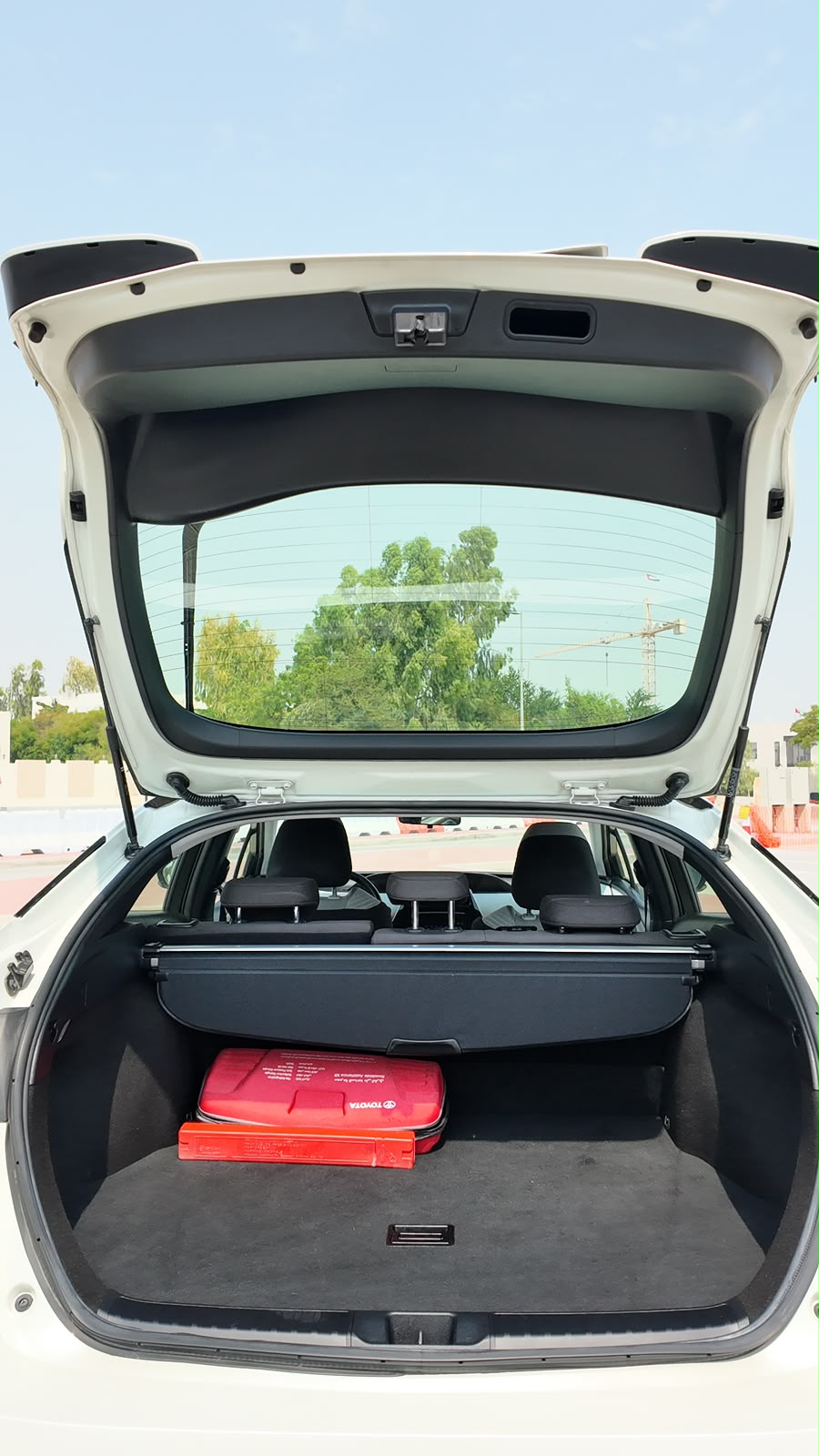 
								2017 Toyota Prius HYBRID full									