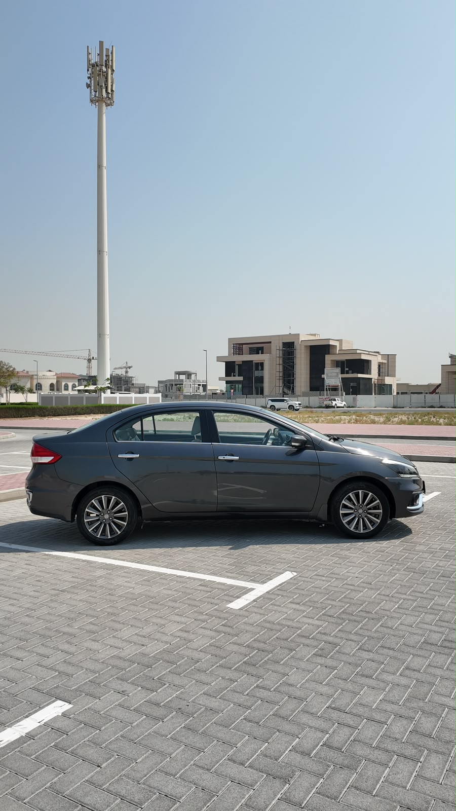 
								2023 Suzuki Ciaz GLX full									