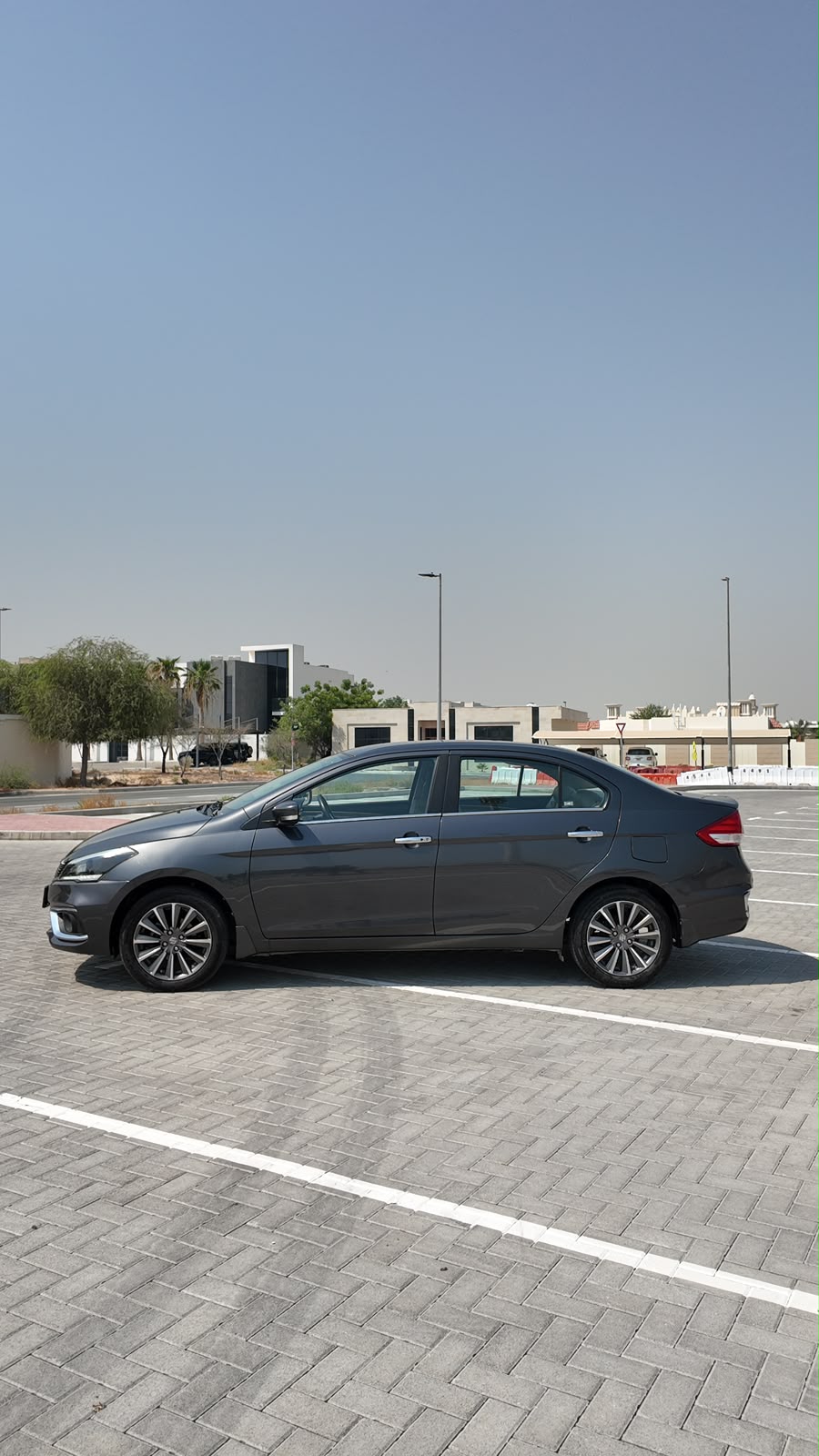 
								2023 Suzuki Ciaz GLX full									