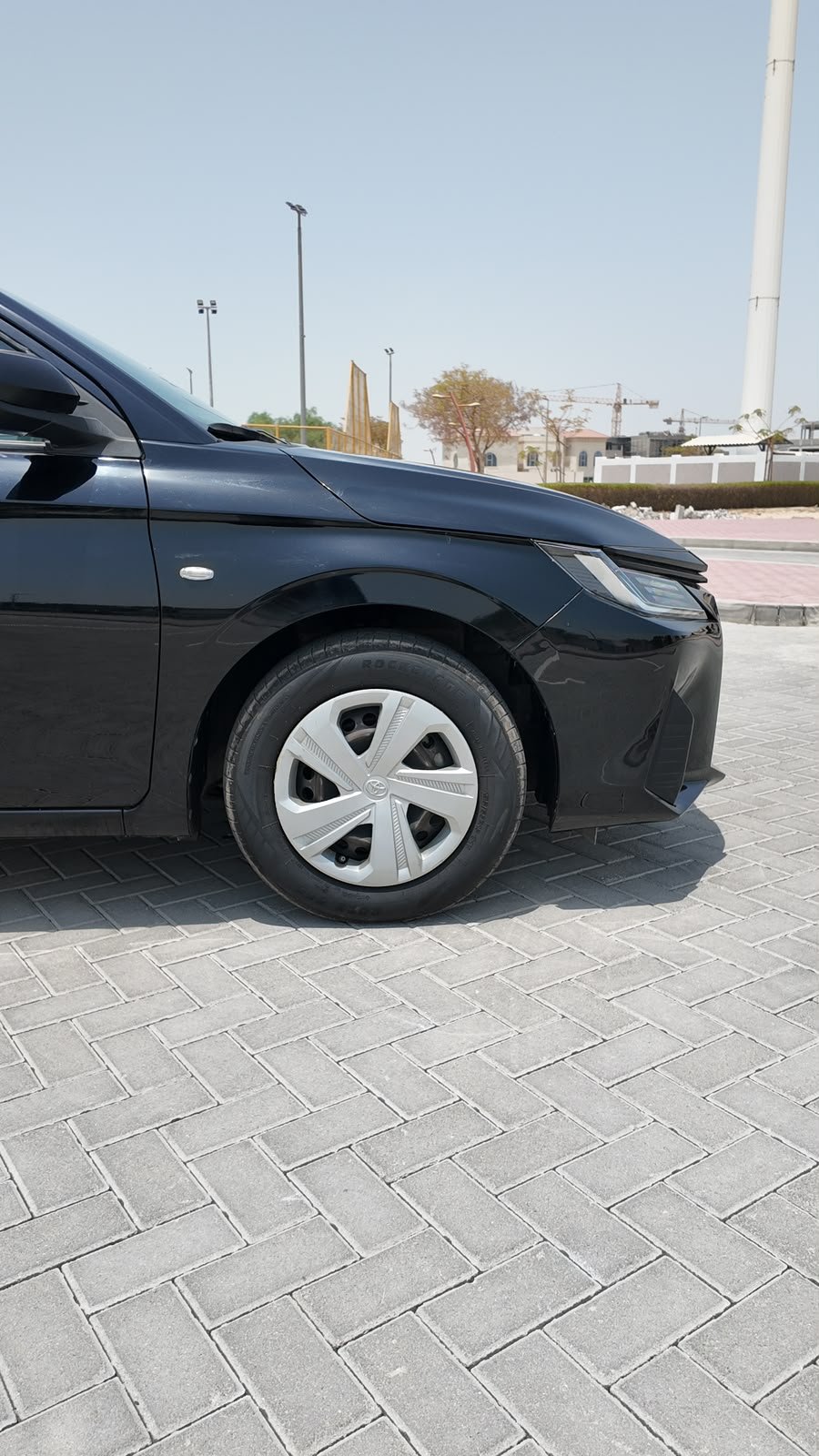 
								2023 Toyota Yaris full									