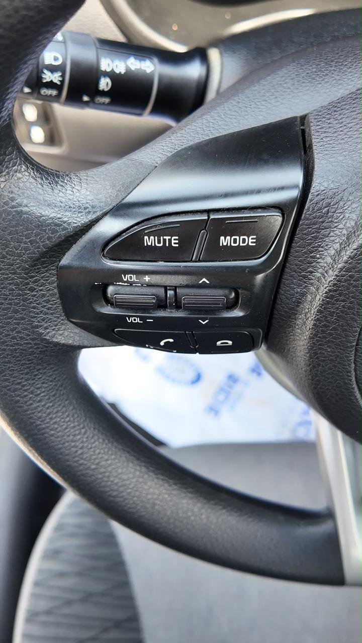 
								2021 Kia Pegas full									