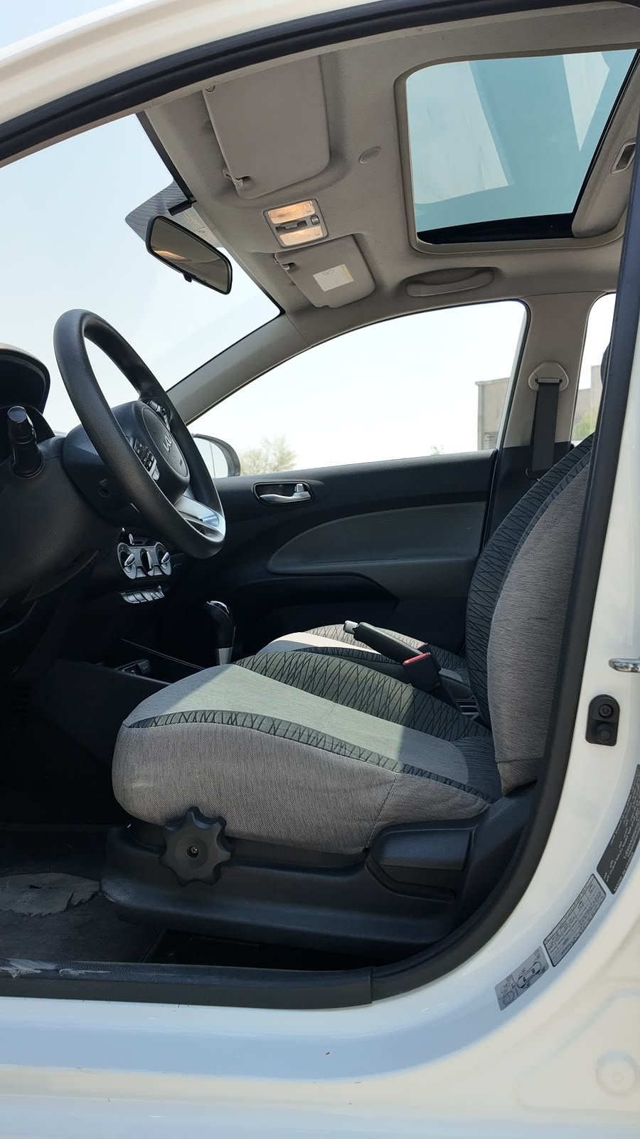 
								2023 Kia Pegas full									