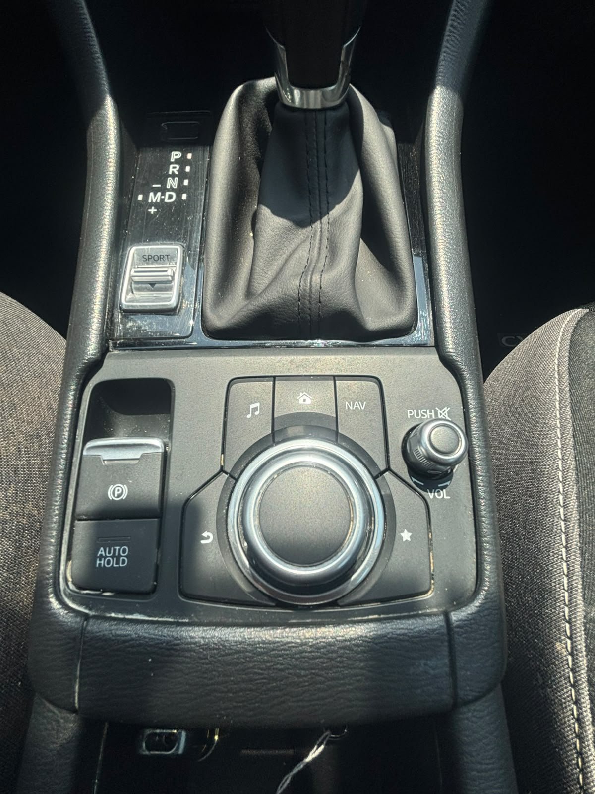 
								2024 Mazda Cx3 full									