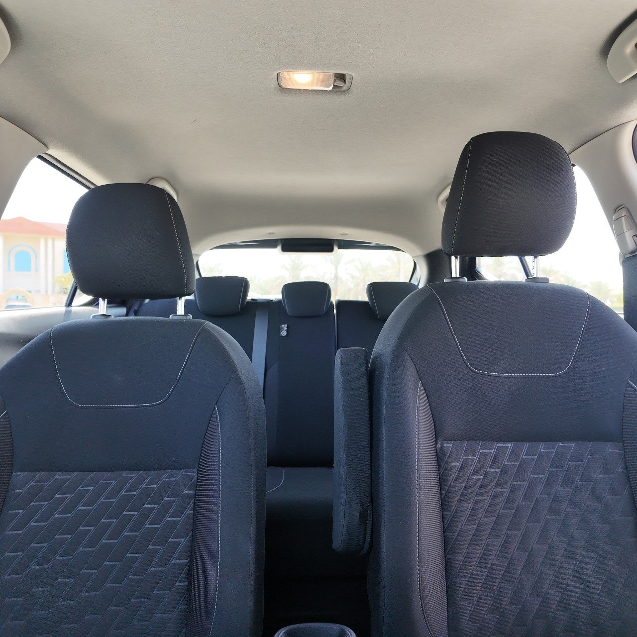 
								2023 Nissan Kicks Sv full									