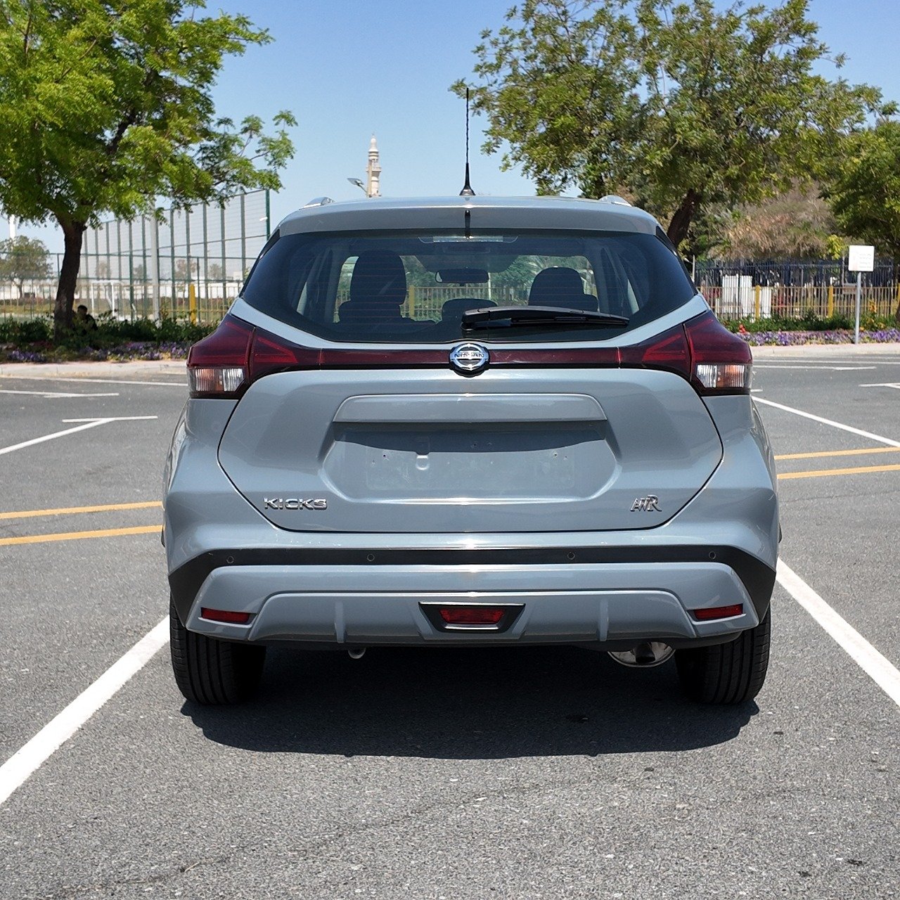 
								2023 Nissan Kicks Sv full									