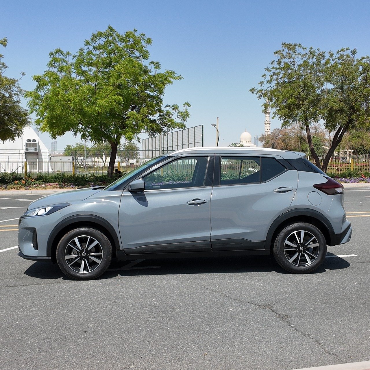 
								2023 Nissan Kicks Sv full									