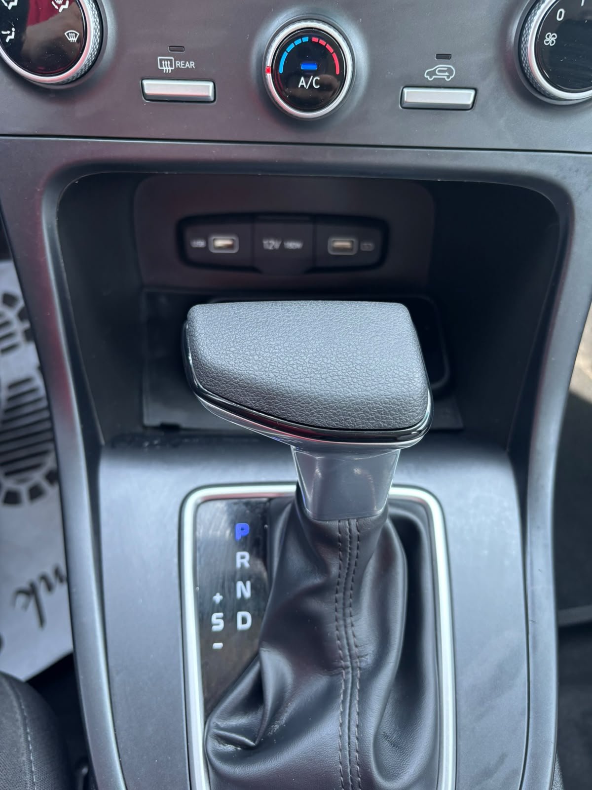 
								2024 Hyundai Creta 1.5L full									