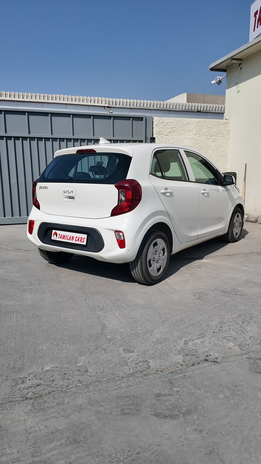 
								2023 Kia Picanto full									