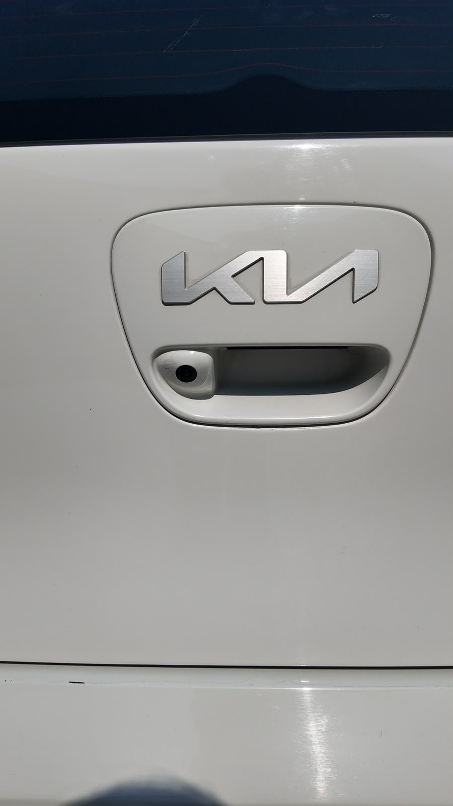 
								2023 Kia Picanto full									