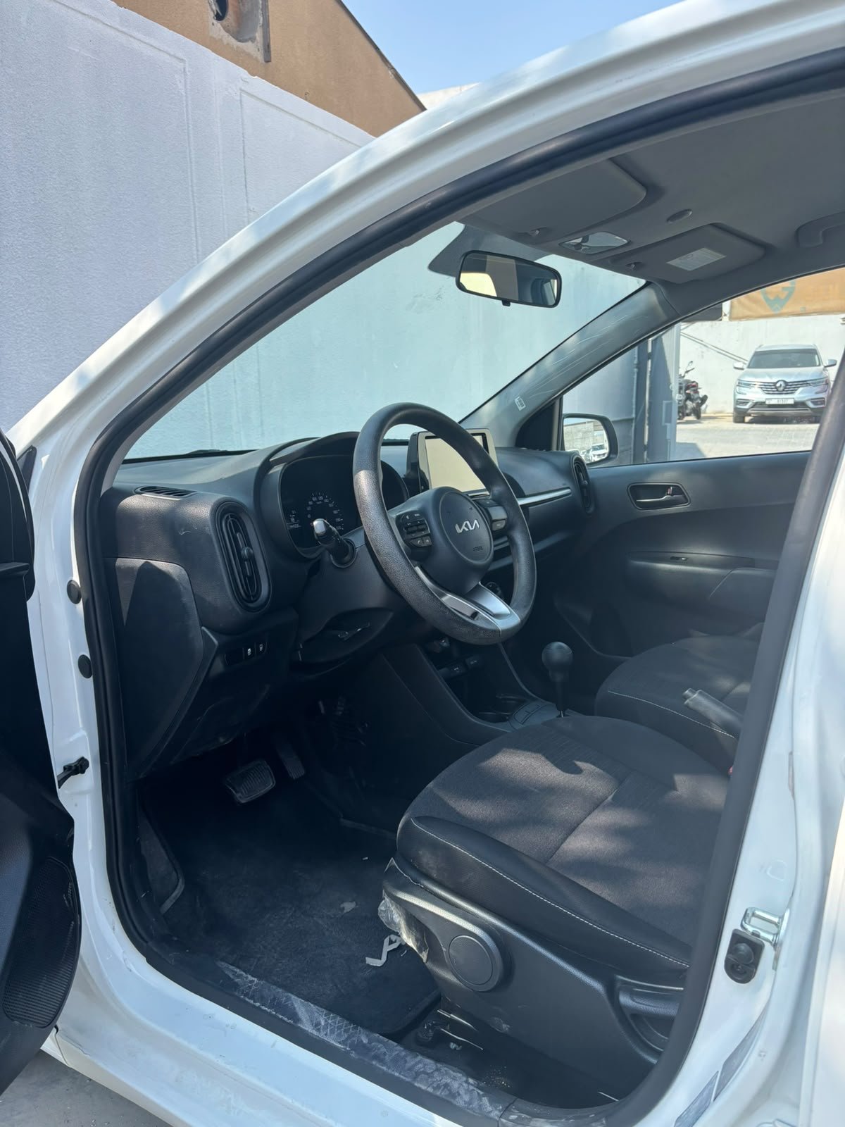 
								2023 Kia Picanto full									
