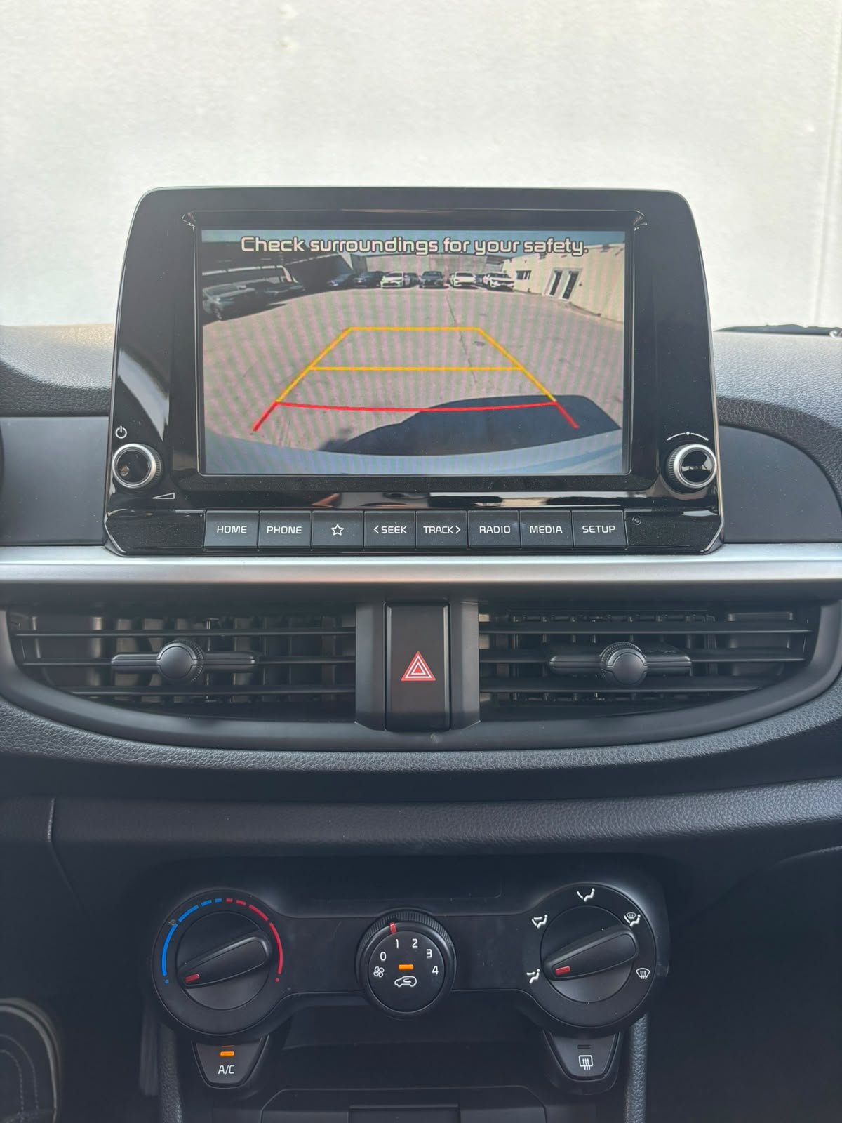 
								2023 Kia Picanto full									
