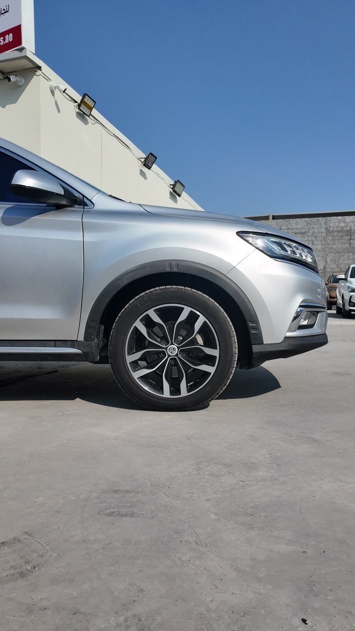
								2019 Mg Rx5 Awd full									