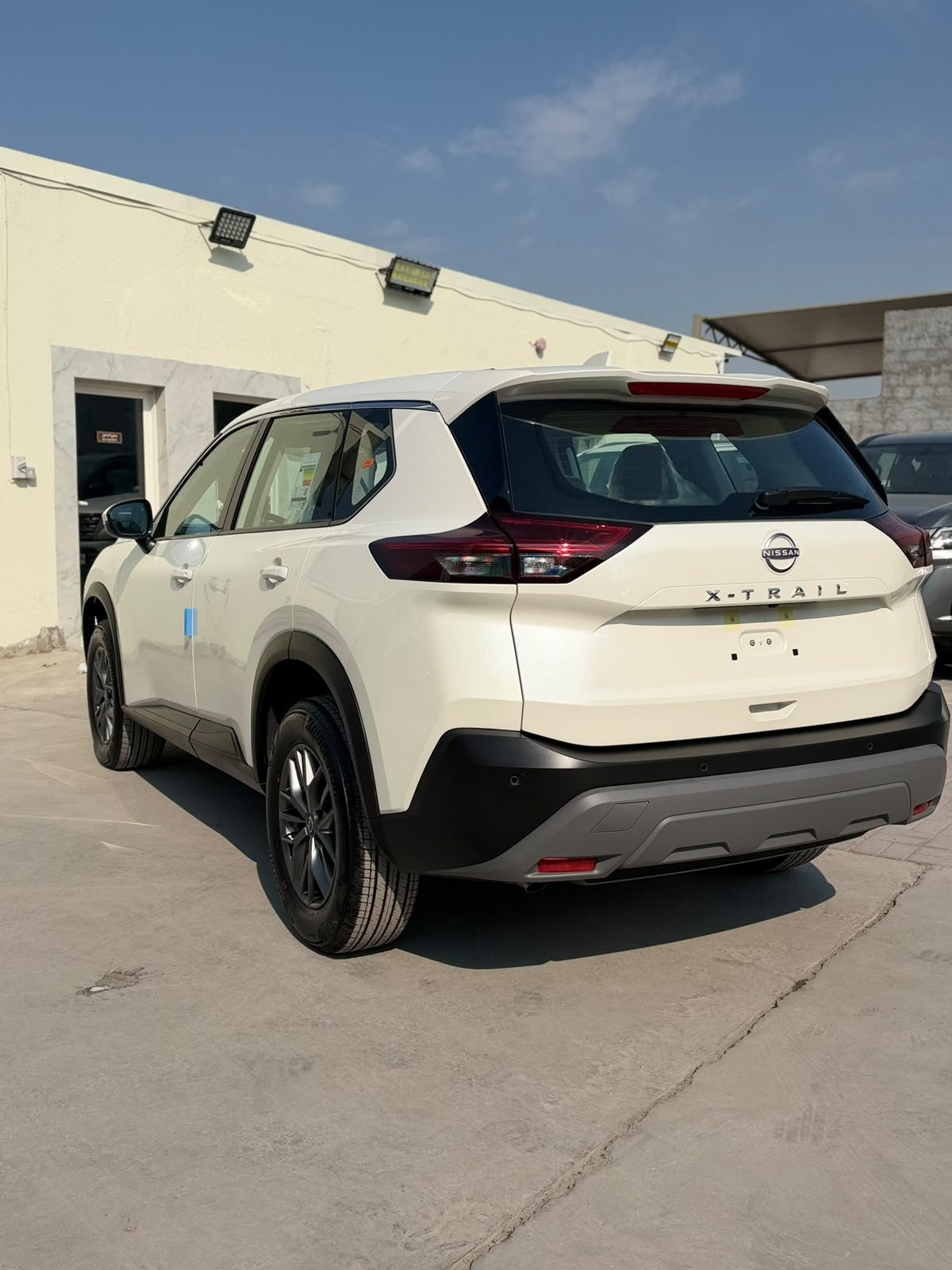 
								Nissan X-trail S full									