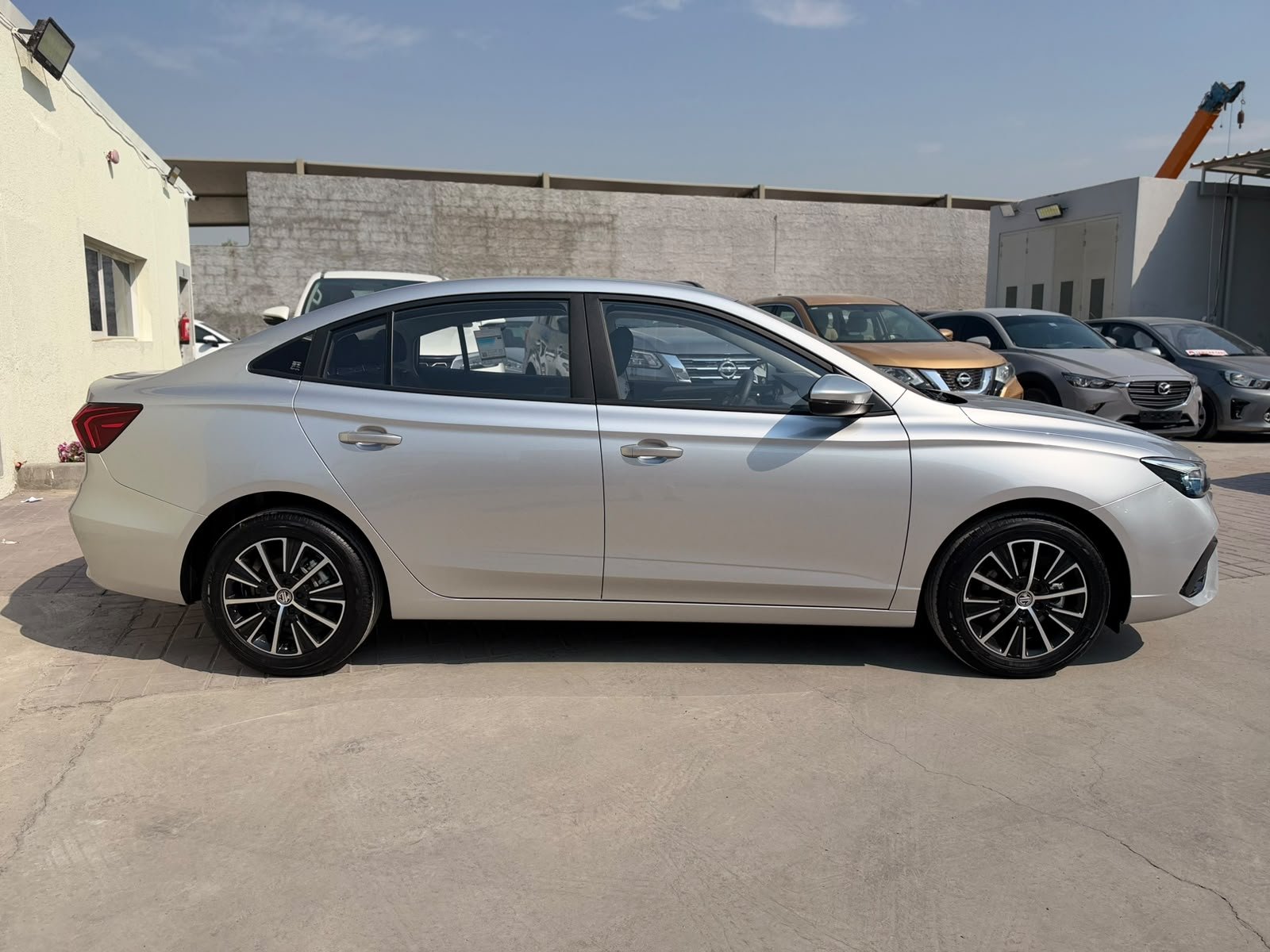 
								Mg Mg5 1.5L full									