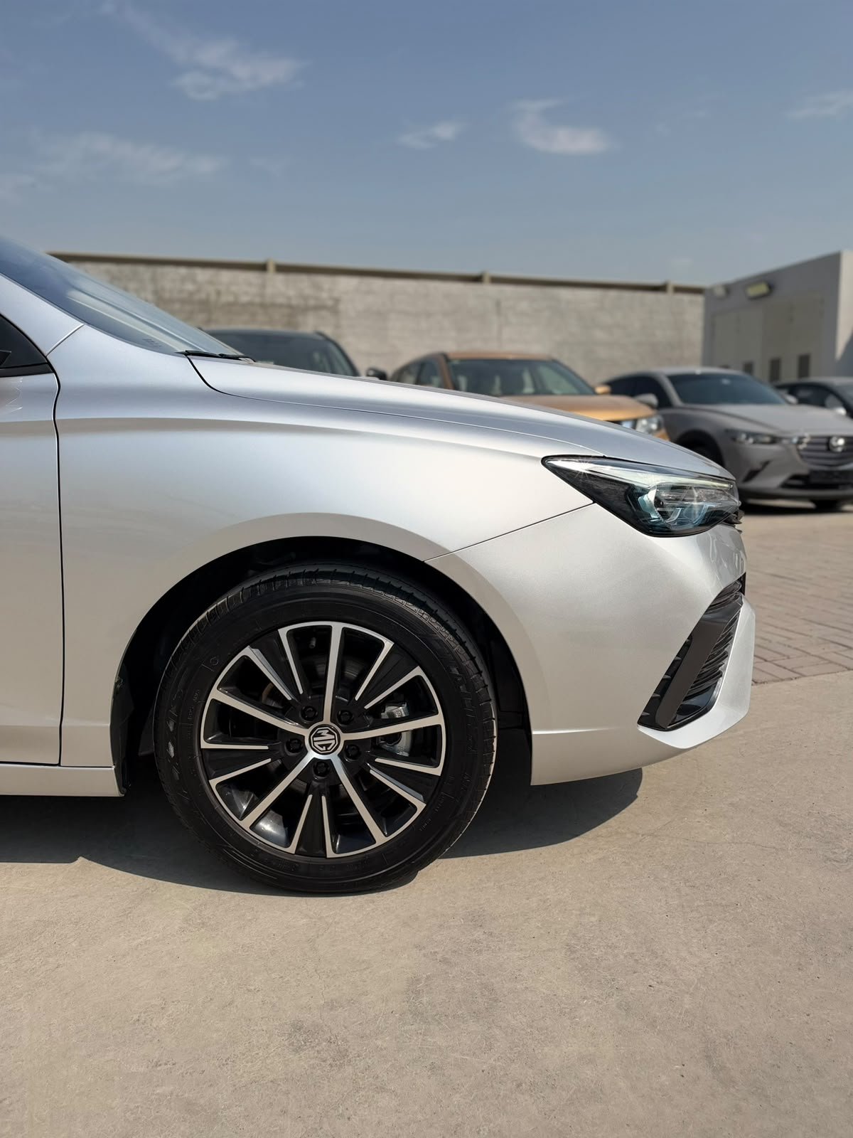 
								Mg Mg5 1.5L full									