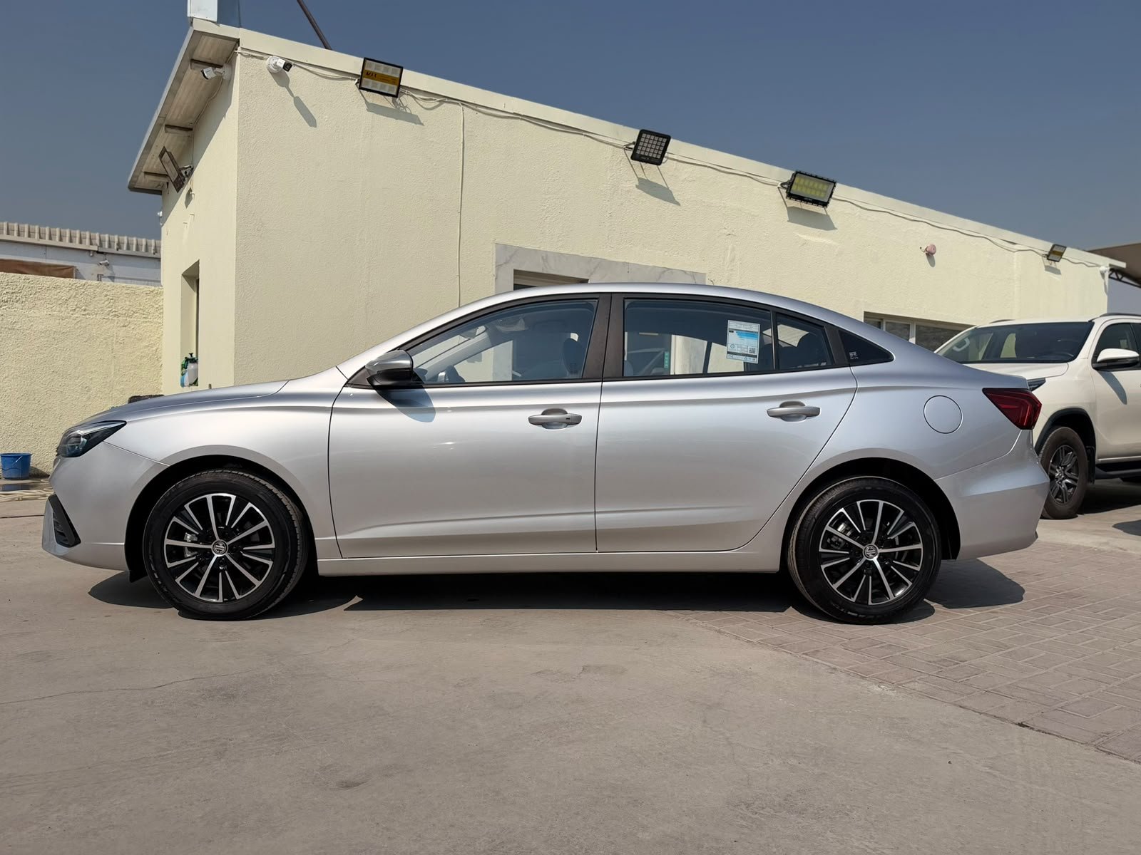 
								Mg Mg5 1.5L full									