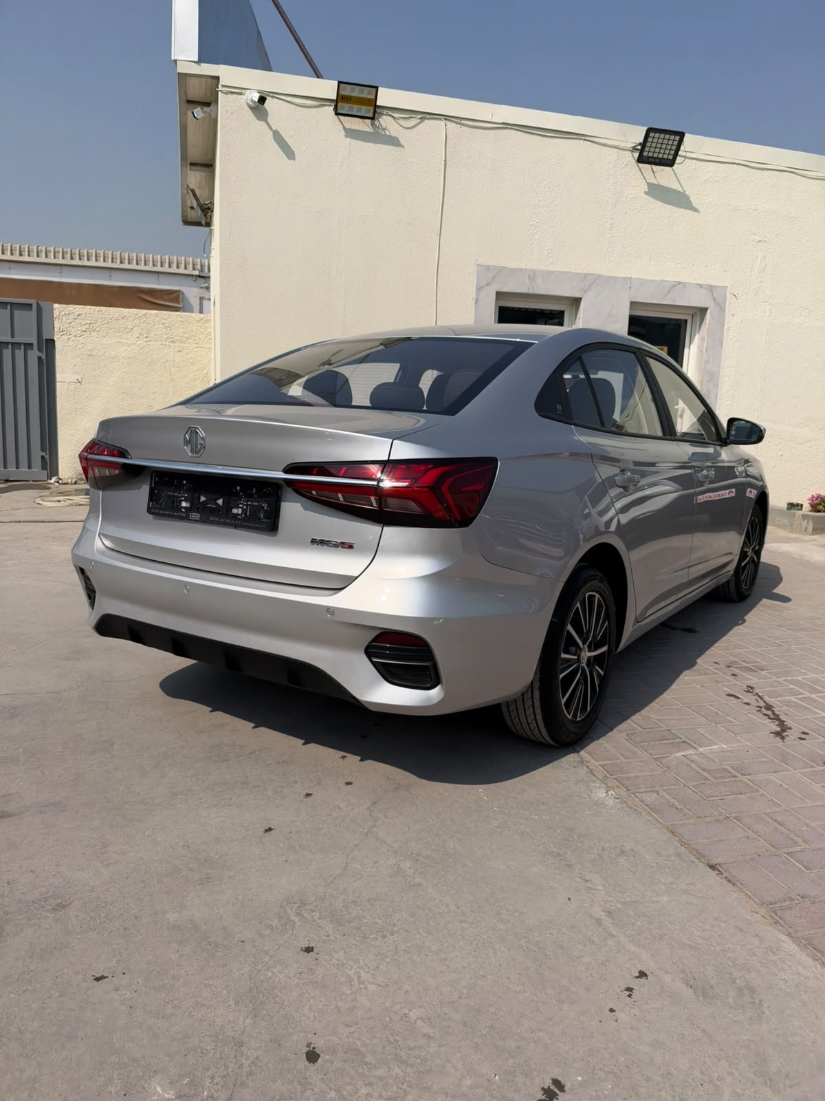 
								Mg Mg5 1.5L full									
