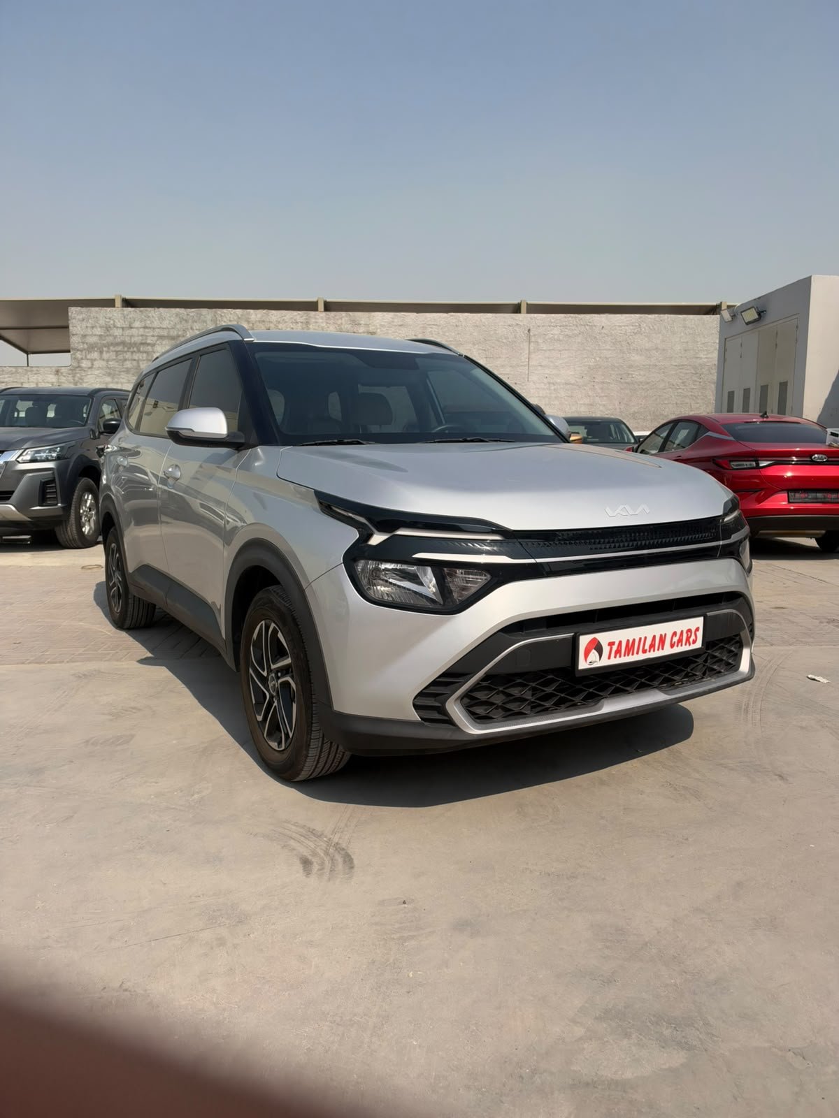 
								2023 KIA CARENS LX 1.5L full									