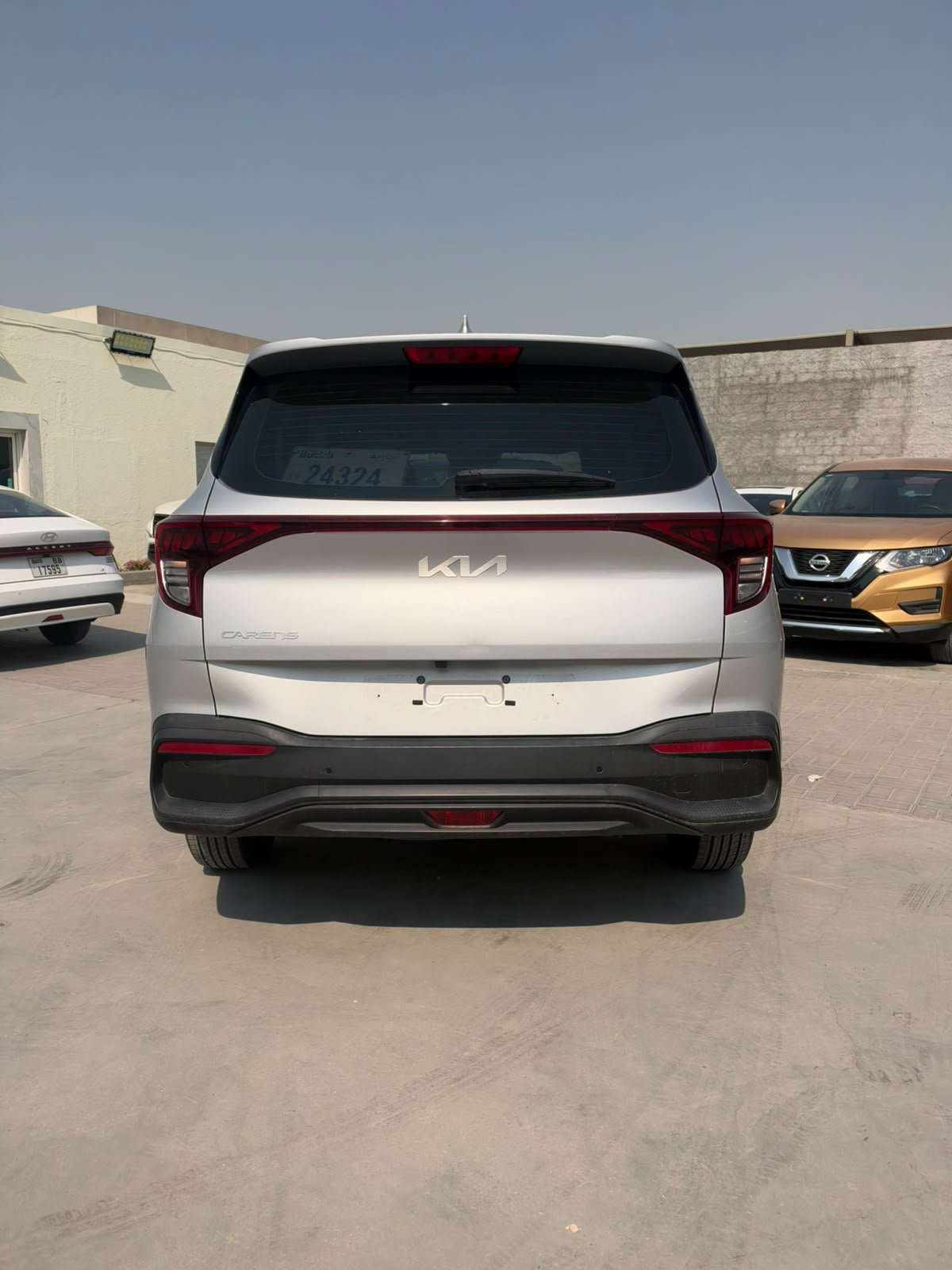 
								2023 KIA CARENS LX 1.5L full									