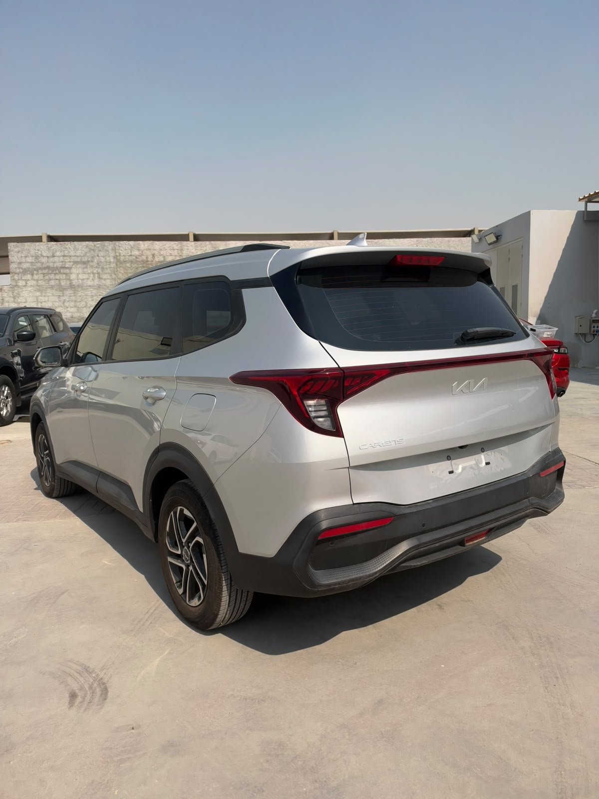 
								2023 KIA CARENS LX 1.5L full									